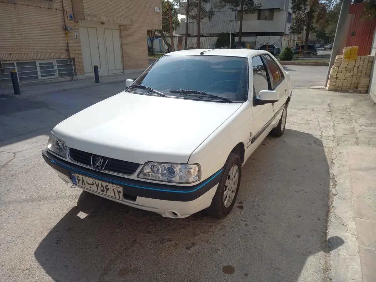 پژو،  405