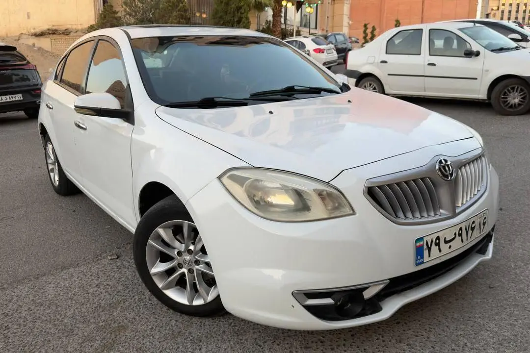 برلیانس،  H330