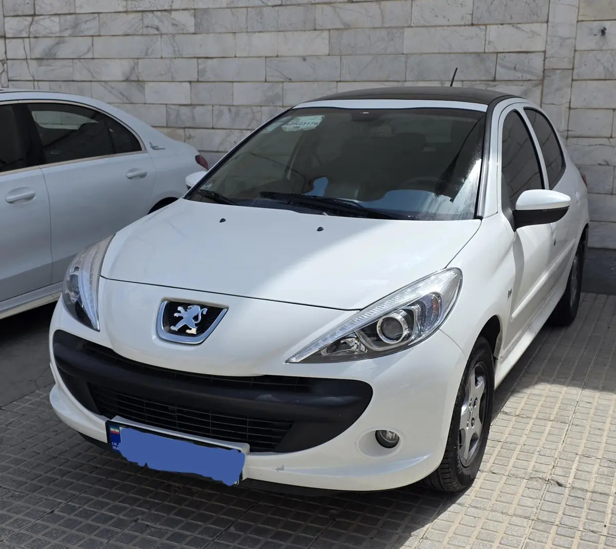 پژو،  207
