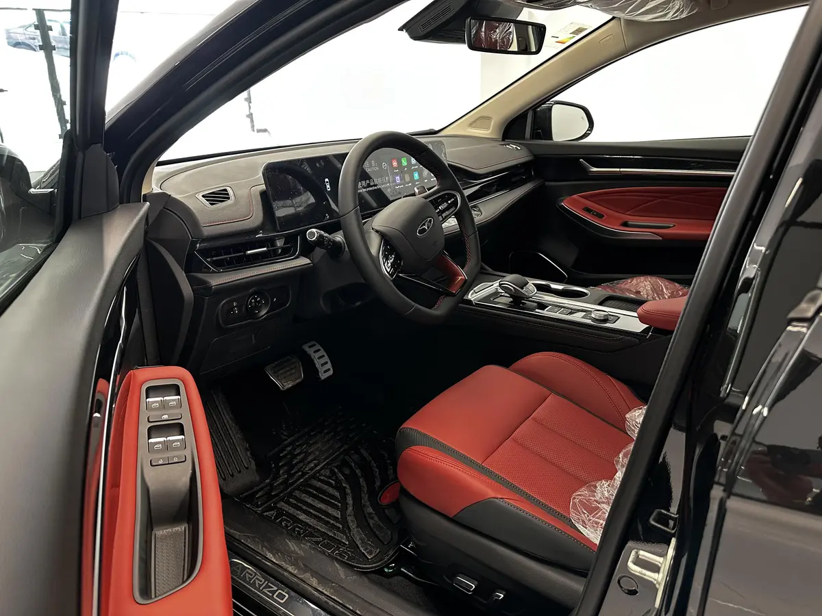 فونیکس،  آریزو 6 جی تی (Z6 GT)