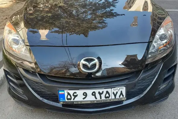 مزدا، 3 نیو صندوق دار