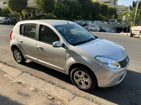 رنو، ساندرو