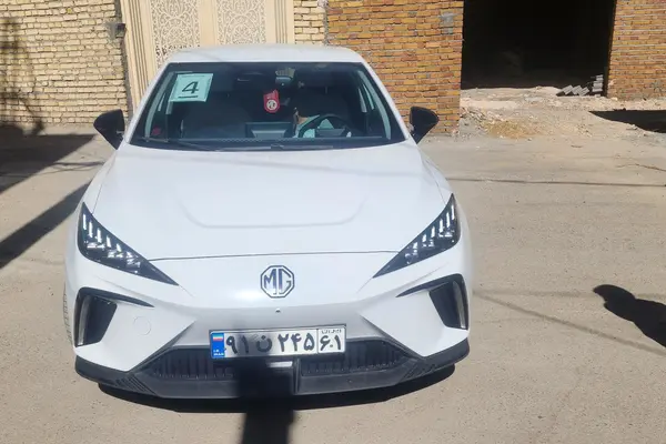 ام جی  4ev