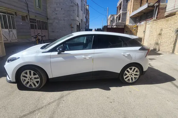 ام جی  4ev