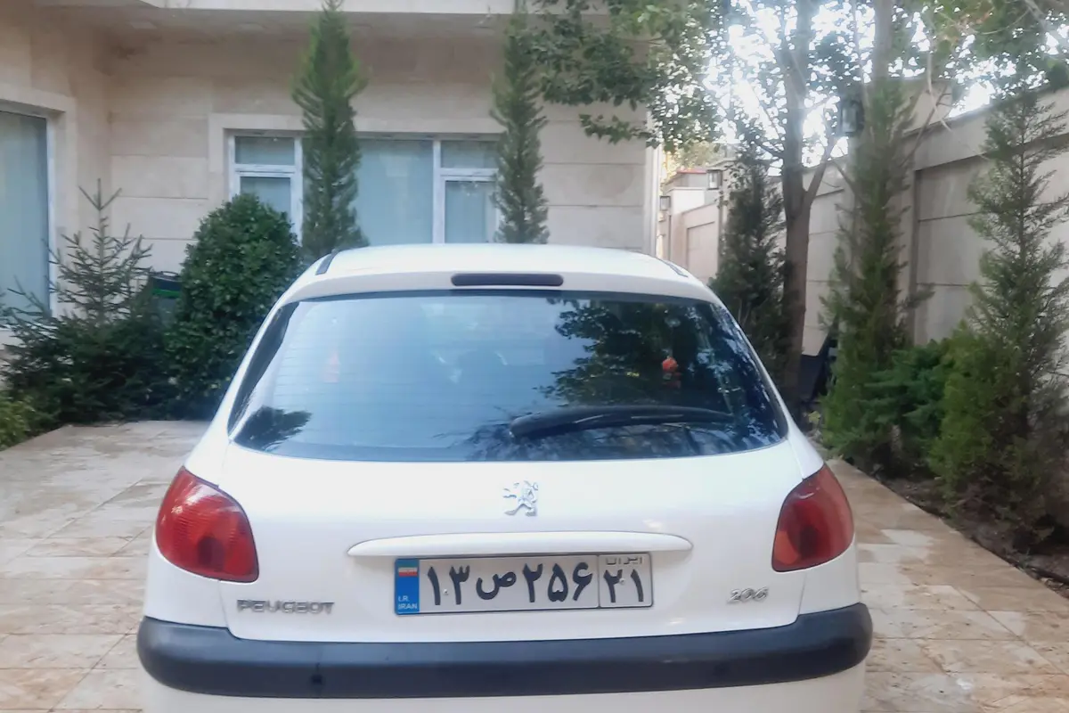 پژو،  206