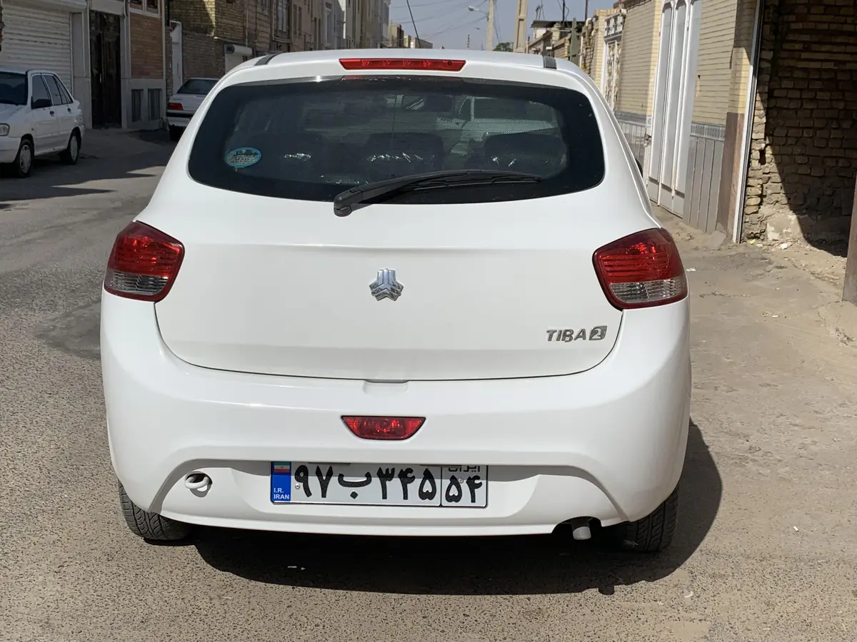 تیبا،  هاچ بک