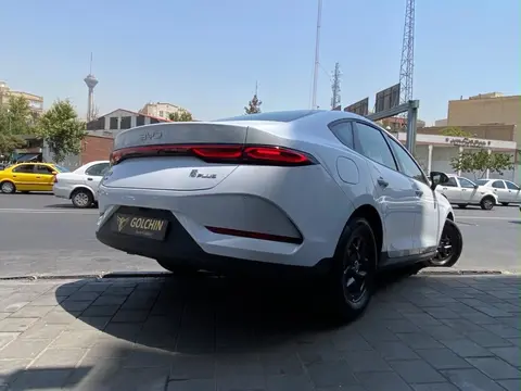 بی وای دی، چین پلاس DMi