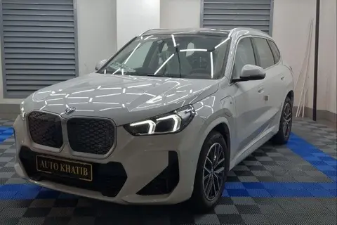 ب ام و، iX1