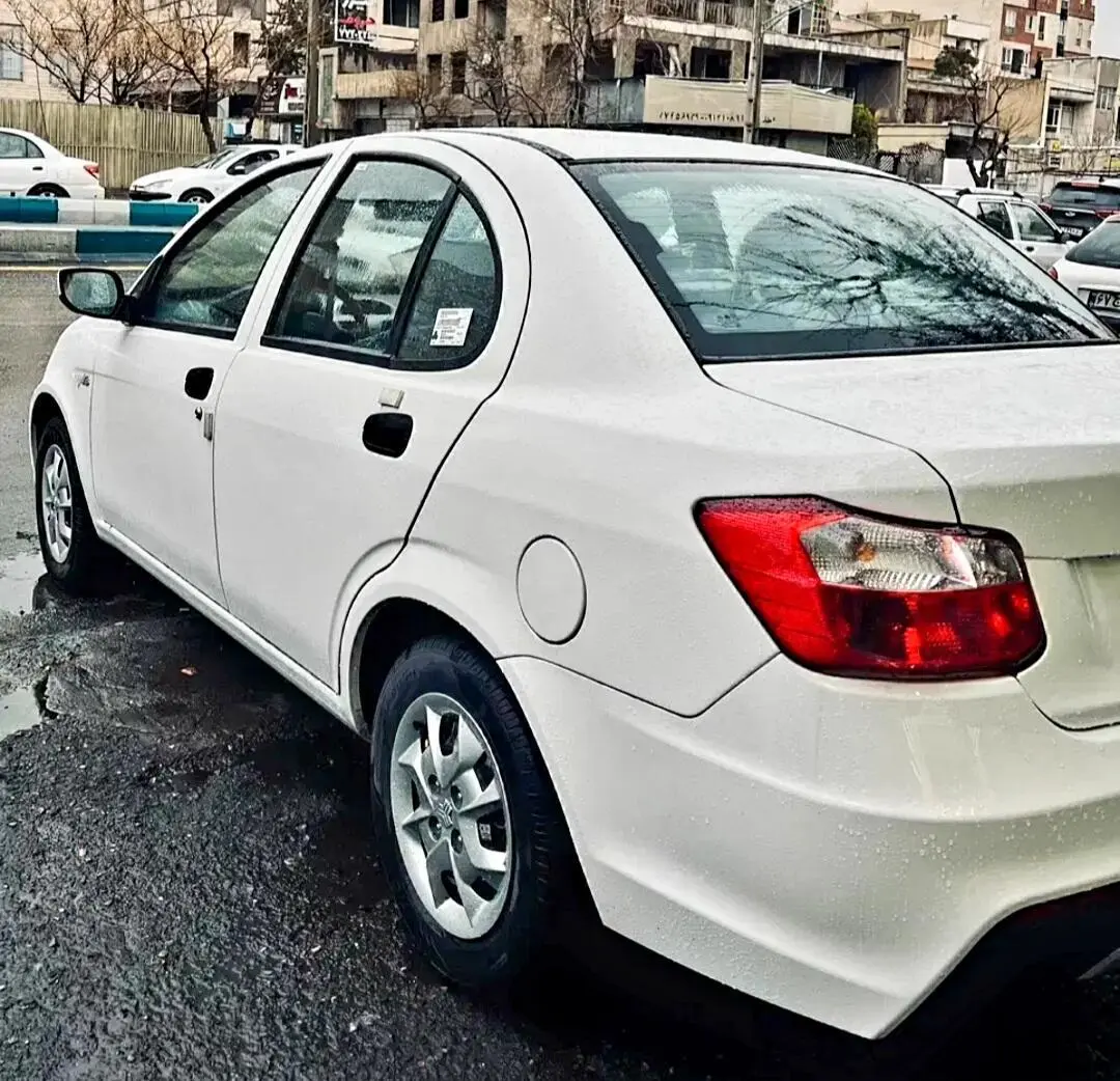 ساینا،  S