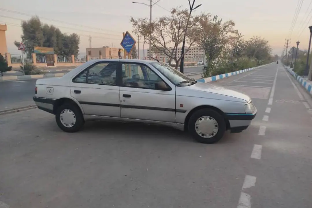 پژو،  405