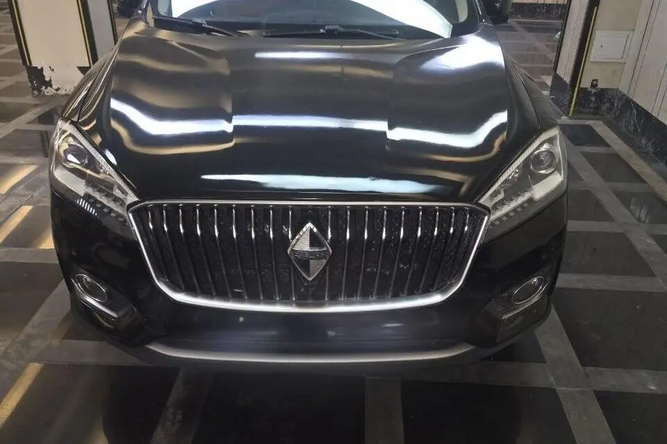 بورگوارد  BX7