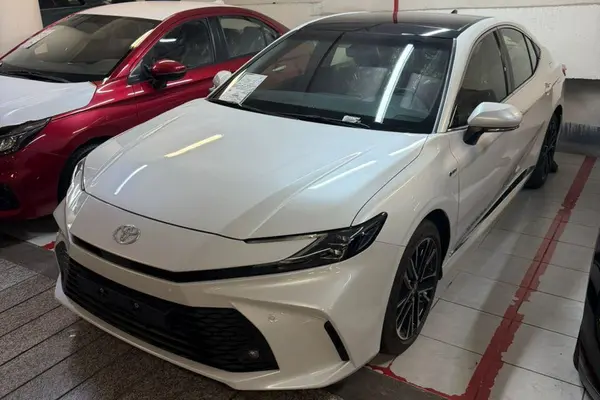 تویوتا، کمری هیبرید