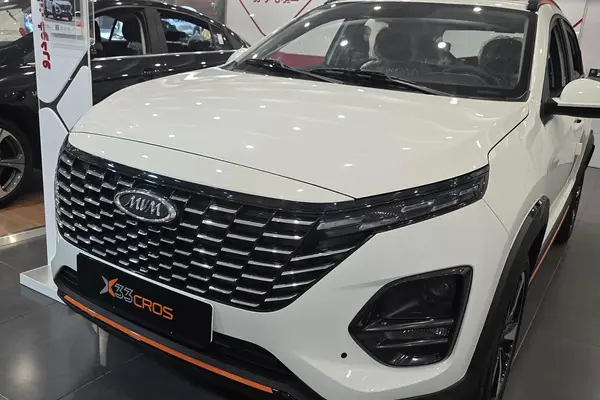 ام وی ام، X33 کراس