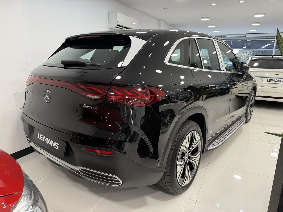 بنز،  EQE SUV