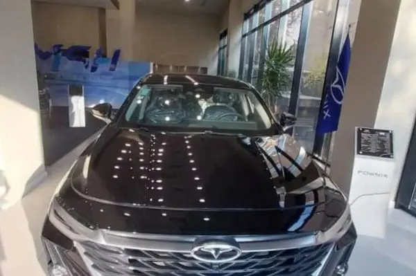 فونیکس، آریزو 8 (Z8)