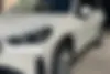 ب ام و،  iX1