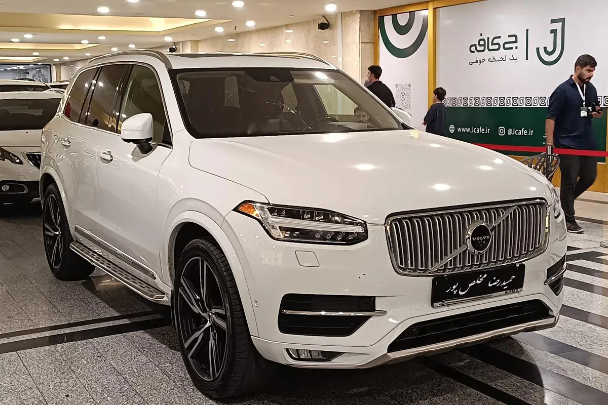 ولوو،  XC90