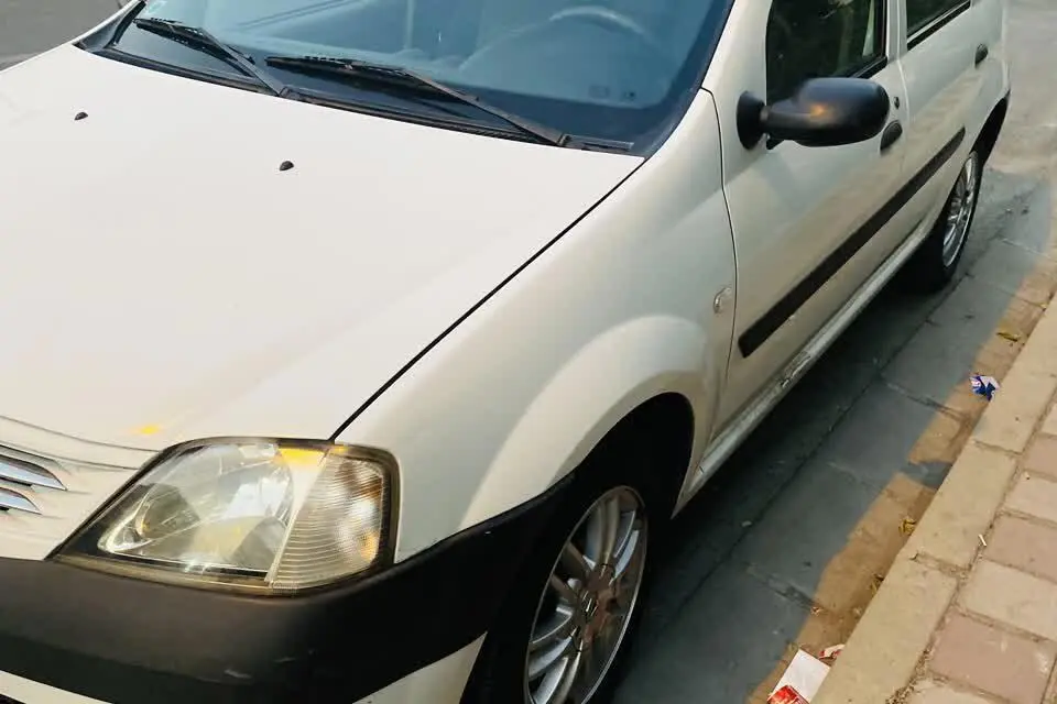 رنو،  پارس تندر