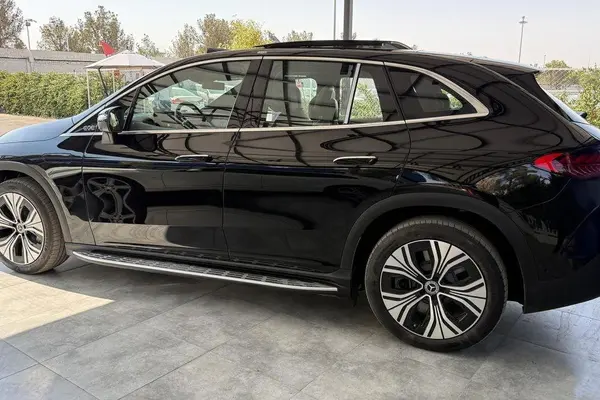 بنز، EQE SUV