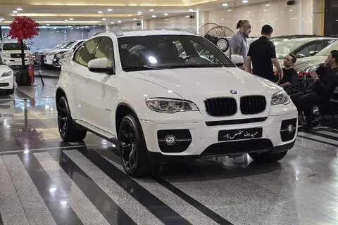 ب ام و، X6