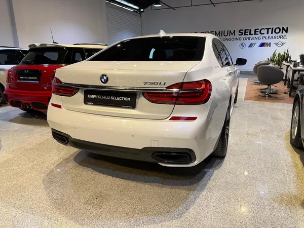 ب ام و، سری 7