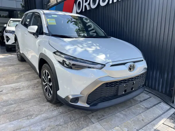 تویوتا، فرانت لندر هیبرید