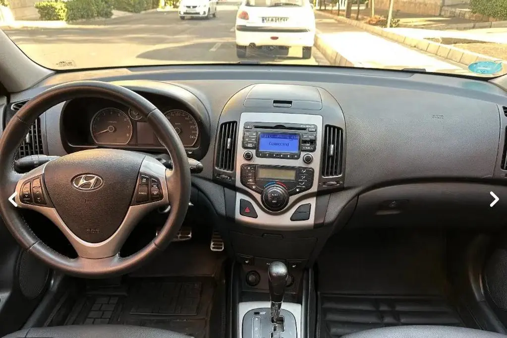 هیوندای  i30