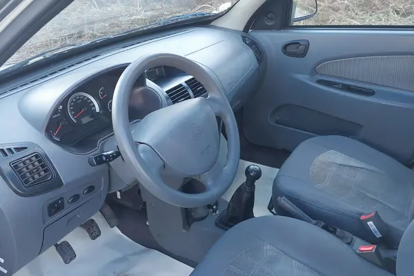 تیبا، صندوق دار