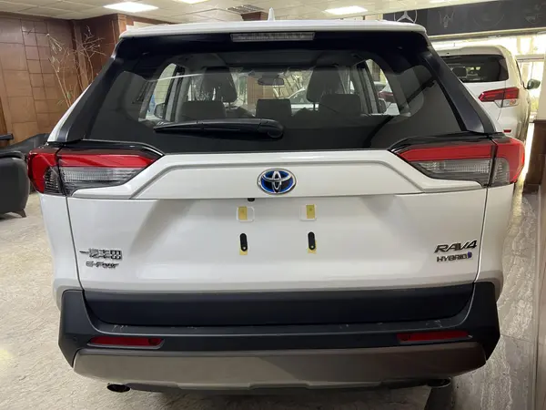 تویوتا، راوفور هیبرید