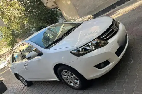 زوتی، آریو