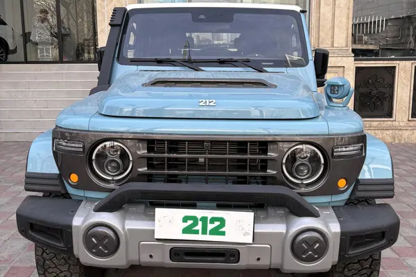 بی ای دبلیو (BAW)  212