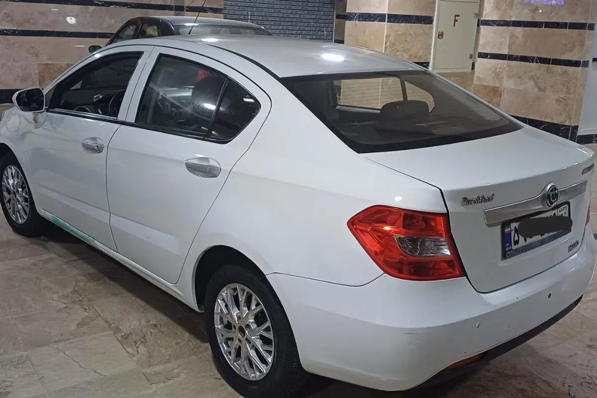برلیانس،  H230