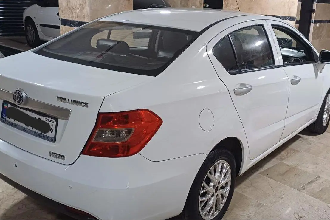 برلیانس،  H230