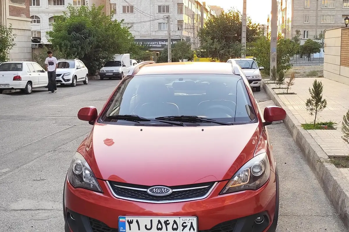 ام وی ام،  315هاچ بک
