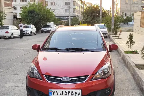 ام وی ام، 315هاچ بک