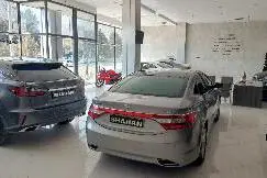 هیوندای، آزرا (گرنجور)