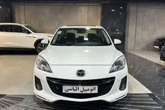 مزدا، 3 نیو صندوق دار