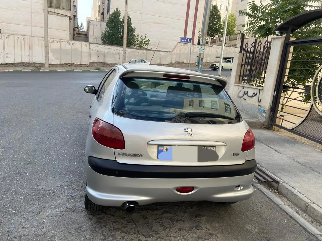 پژو،  206