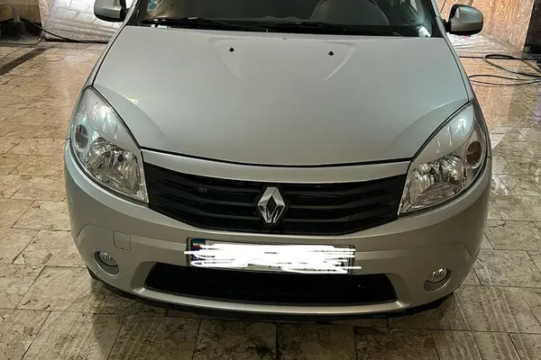 رنو  ساندرو