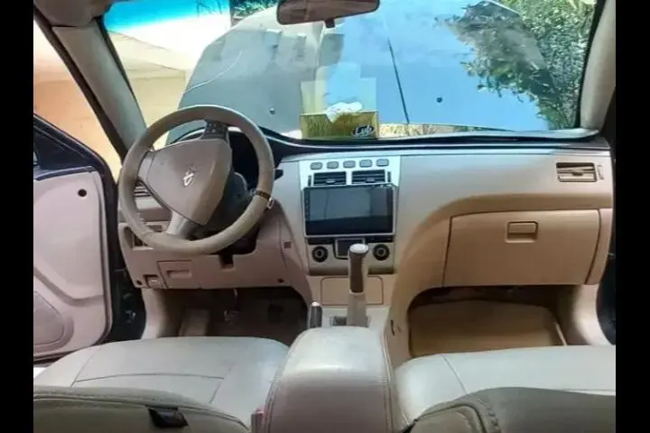 ام وی ام،  530