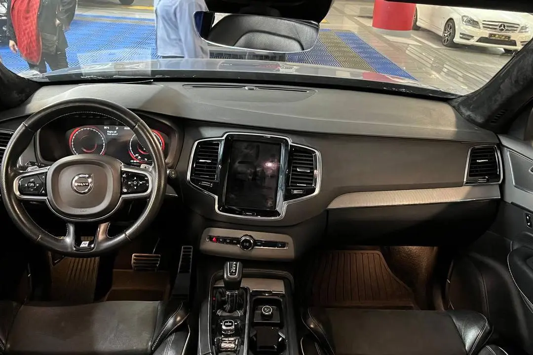ولوو،  XC90