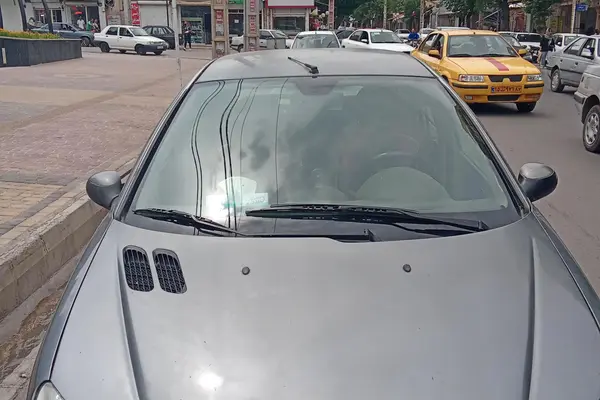 پژو  206