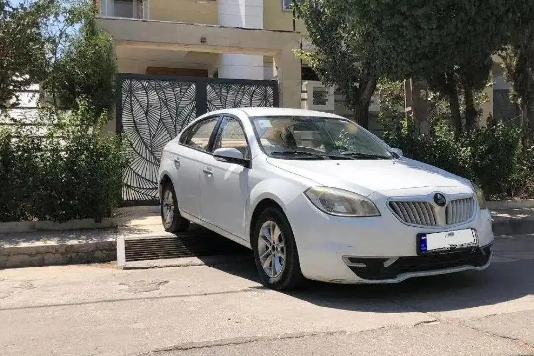 برلیانس،  H330