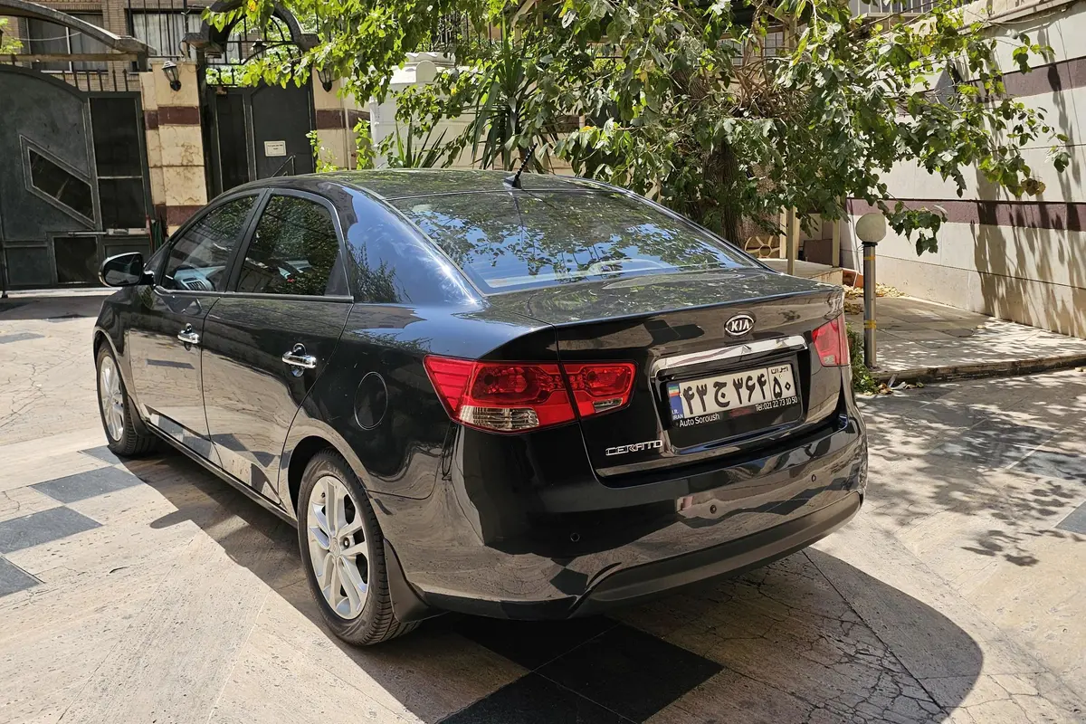 کیا،  سراتو (مونتاژ)