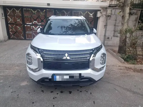 میتسوبیشی، اوتلندر