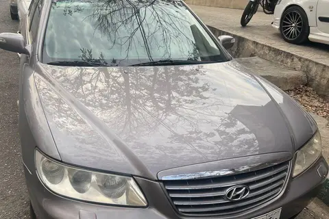 هیوندای، آزرا (گرنجور)