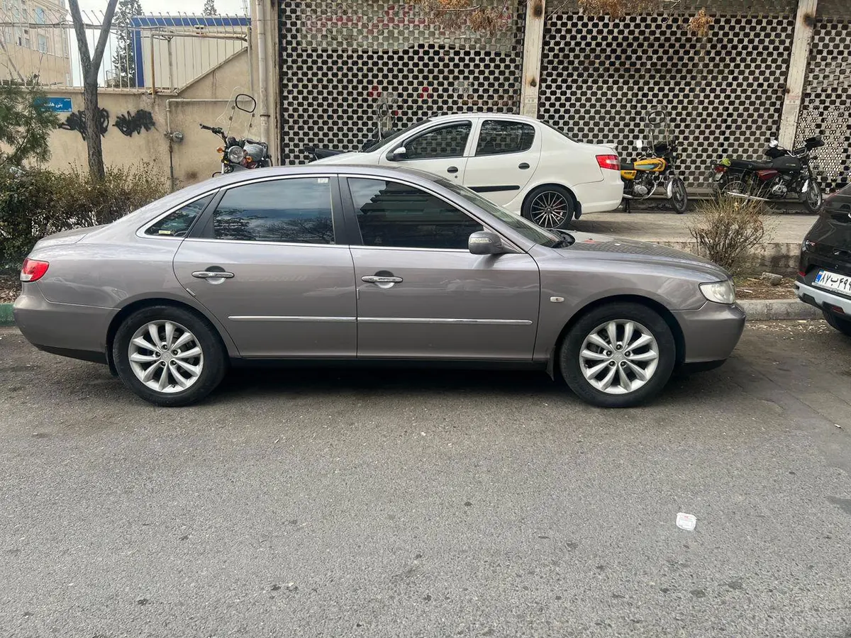 هیوندای،  آزرا (گرنجور)