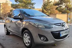 مزدا، 2 هاچ بک