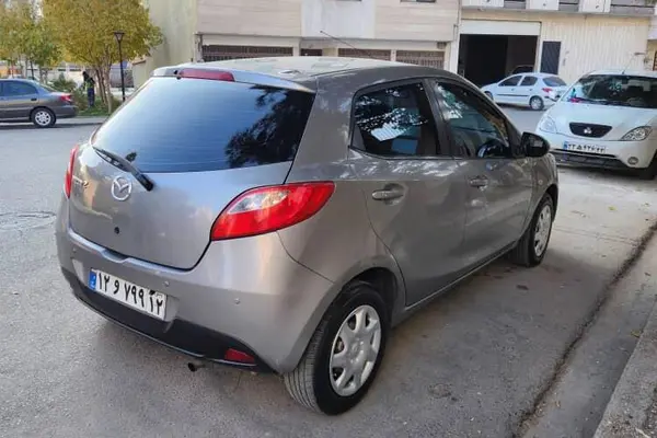 مزدا، 2 هاچ بک