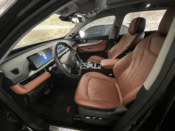 فونیکس، تیگو 8 پرو مکس (F8 PRO MAX)